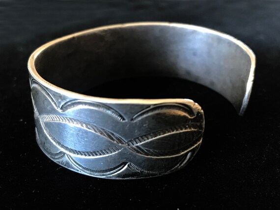 Simple beauty. Vintage Navajo Silver Cuff Bracele… - image 4
