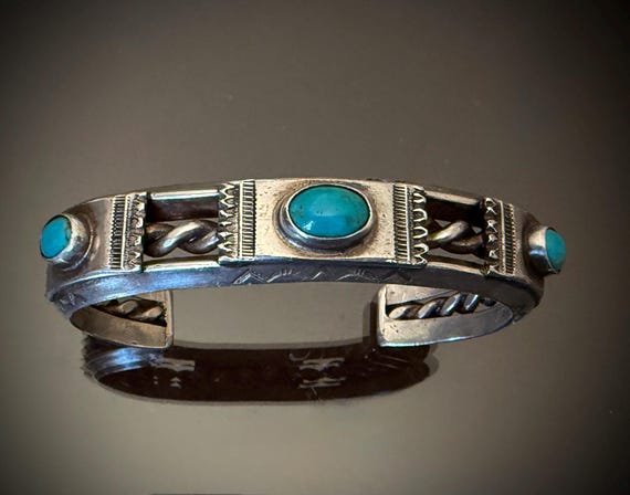 Navajo Double Carinated and Twisted Wire Bracelet w Turquoise c. 1910-20 Size 6 5/8