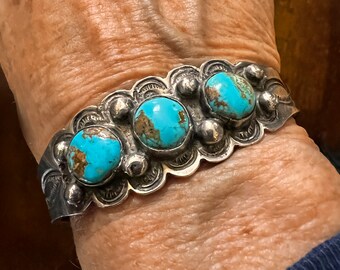 Navajo 3 Stone Turquoise Cuff Bracelet c. 1920 Size 6 7/8