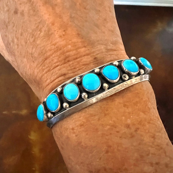 Vintage Double Carinated Navajo Row Bracelet w 7 Turquoise Stones