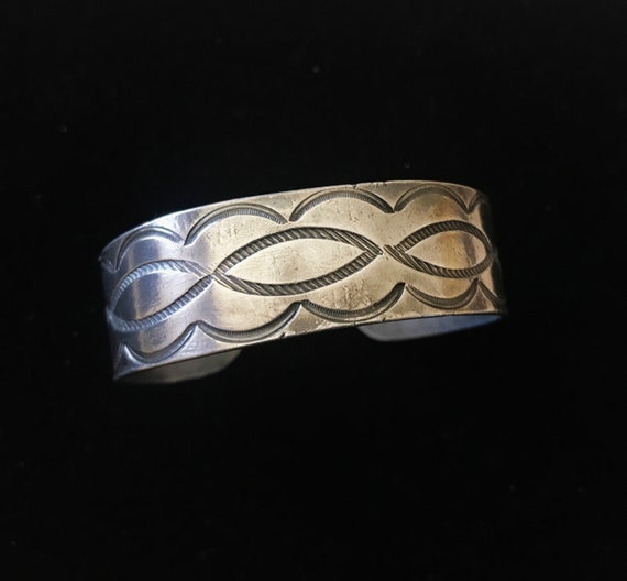 Simple beauty. Vintage Navajo Silver Cuff Bracele… - image 6