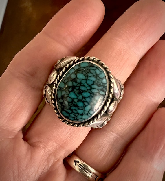 Navajo Ring w Deep Blue Spiderweb Turquoise Size 15