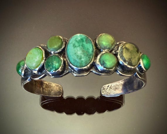 Navajo Ingot Silver Bracelet w 9 Green Stones c.1900-1920 Size 7 1/4