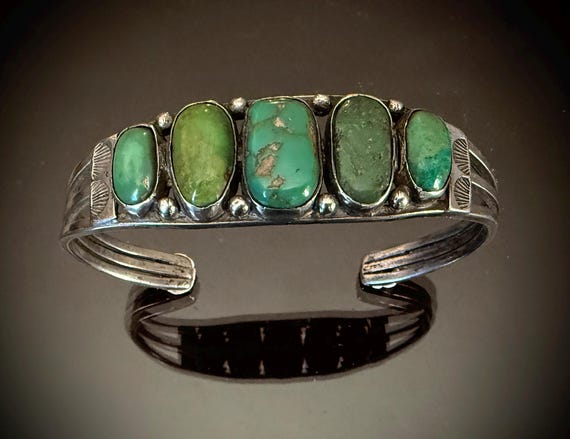 Navajo Green Cerrilos Turquoise 5 Stone Row Bracelet, circa 1930, Size 6 2/4