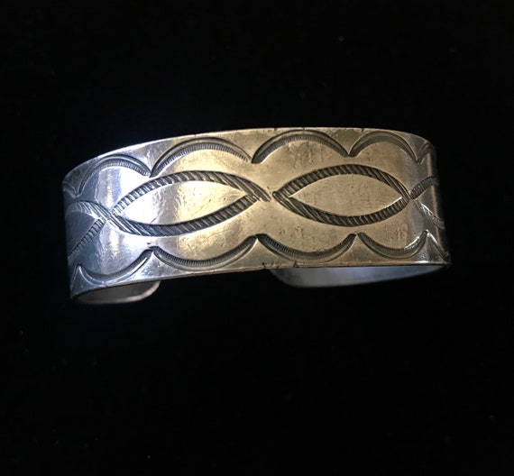 Simple beauty. Vintage Navajo Silver Cuff Bracele… - image 1