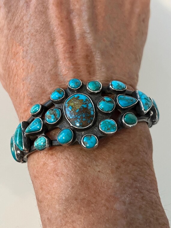 Rare Early Satellite Turquoise Cluster Vintage Native American Navajo Sterling Silver Bracelet Rare Early Satellite Turquoise Cluster Vintage Native American Navajo Sterling Silver Bracelet