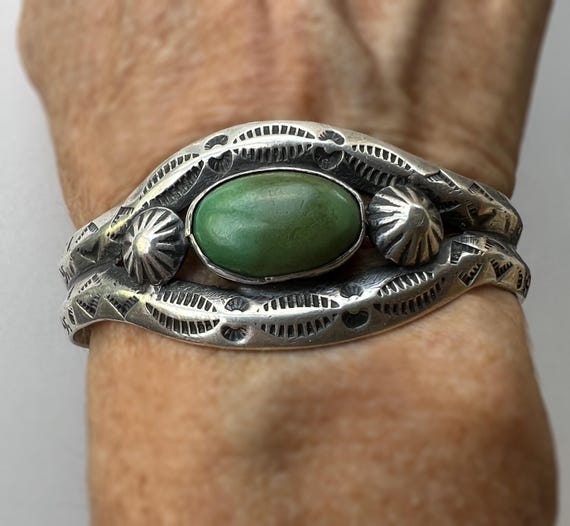 Double Carinated Silver Navajo Bracelet w Cerrillos Turquoise c.1920, Size 7