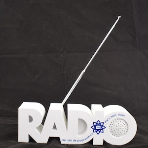 Radio radio Model in the form of the word radio AM and FM frequency