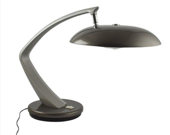 Fase Boomerang Schreibtisch Tischlampe Madrid Spanien. Schöne Leuchte aus den 1960er/frühen 1970er Jahren