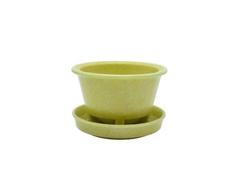 A.D. Copier green-yellow Graniver flower pot 1950s