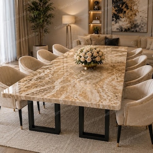 Luxe onyx eettafel | Doorschijnende steen met achtergrondverlichting, gouden honingtinten, modern design