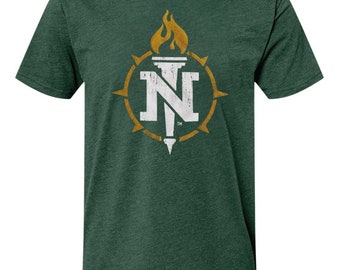 Camiseta de la Universidad del Norte de Michigan NMU Wildcats Torch Logo Super Soft Heather Forest Green Camiseta cómoda para hombres y mujeres