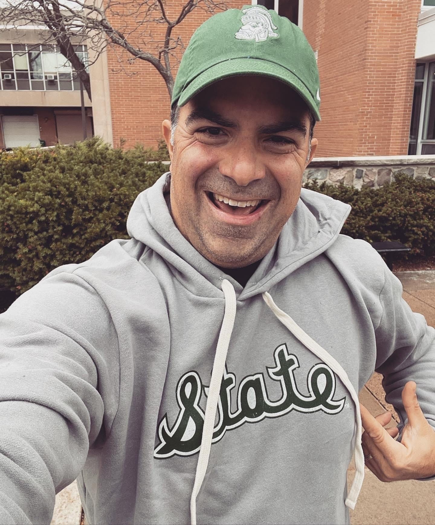 michigan state spartans sweatshirt