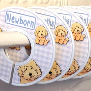 Separadores de armario para bebés Goldendoodle Cachorros Perros Cachorros sobre fondo de cuadros - Su elección de color de cuadros Baby Shower Cumpleaños Regalo de Navidad