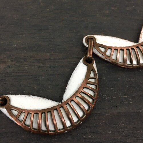 Vintage 1950s Necklace Copper Enamel Choker Art Deco Brutalist Copper White Half Moon Disc Glam shops Jewelry Wedding Gala Retrocorrect Accessory