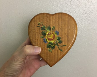 Vintage Reuge Heart Music Box: Swiss Floral Hand-Painted Wood