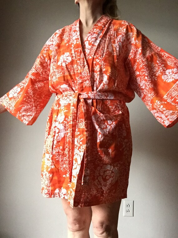 1970s Hawaiian Robe Kimono Sleeve Barkcloth Beach
