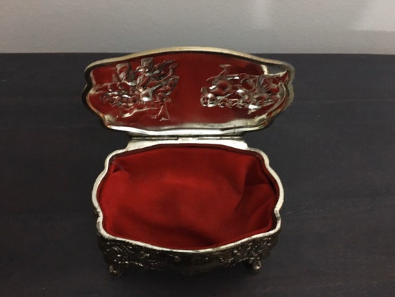 Vintage 1950s Jewelry Box Footed Trinket Containe… - image 7