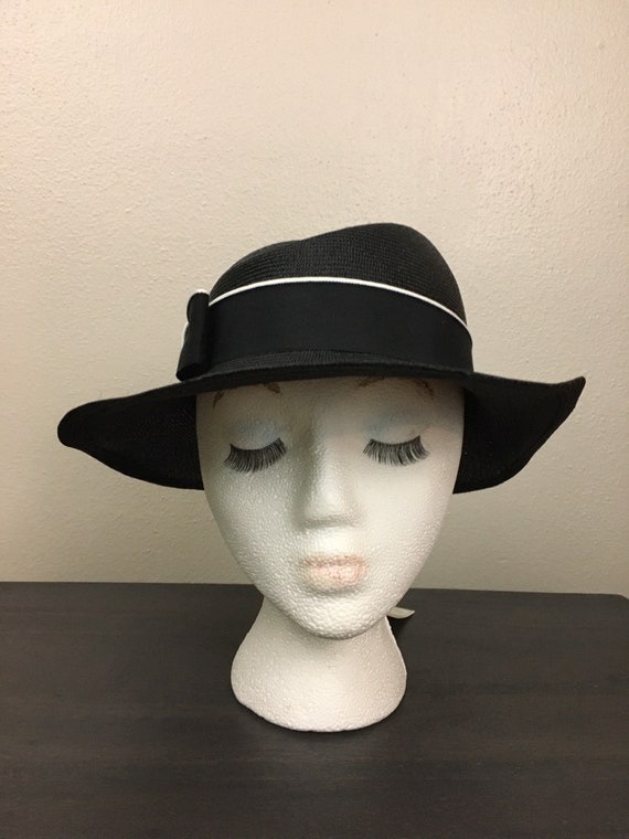 Vintage 80s does 50s Hat Straw BETMAR Black White… - image 8