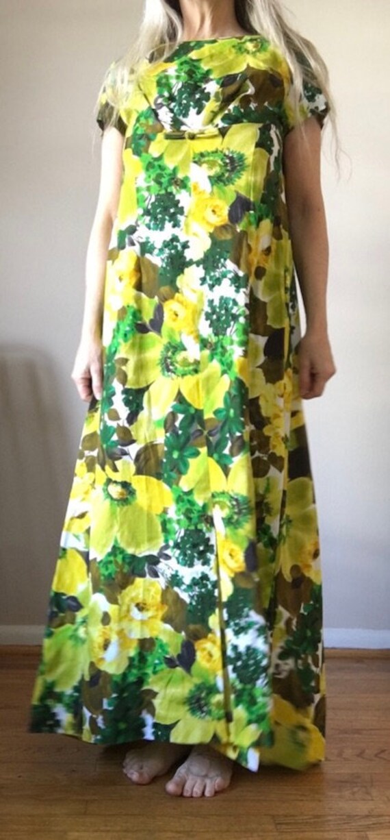 Vintage 1960s Dress Hawaiian Maxi Hostess Mod Flor