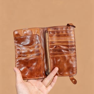 Portafoglio lungo in pelle pieno fiore lucidata a mano, pochette vintage effetto invecchiato per passaporto, ampio portafoglio da uomo con scomparti multipli per carte e banconote.