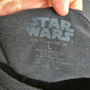 Vintage Star Wars Mandalorian Grogu T-Shirt Size L, Y2K Style Gray Graphic Tee, 2000s Pop Culture Collector Shirt, Retro Sci-Fi Unisex Top image 4