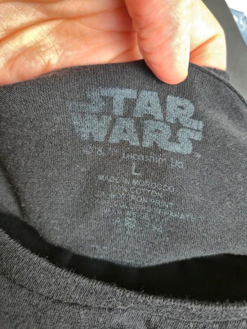 Vintage Star Wars Mandalorian Grogu T-Shirt Size L, Y2K Style Gray Graphic Tee, 2000s Pop Culture Collector Shirt, Retro Sci-Fi Unisex Top image 4