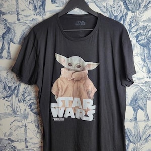 Vintage Star Wars Mandalorian Grogu T-Shirt Size L, Y2K Style Gray Graphic Tee, 2000s Pop Culture Collector Shirt, Retro Sci-Fi Unisex Top image 1