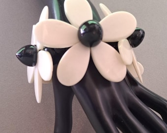 Marion Godart Huge Resin Flowers Stretch Bracelet, huge flowers, Pop Art, original, made in France, Greece