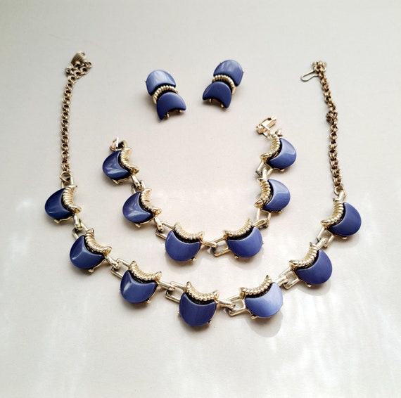 Demi Parure 1950's Thermoset Earrings Necklace Br… - image 10