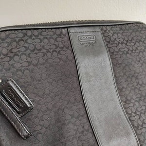 Bolso de mano Coach Black Signature, bolso grande, clásico, tejido característico, bolso de mano, cartera, bolso Coach, bolso de diseñador, Y2K, Grecia