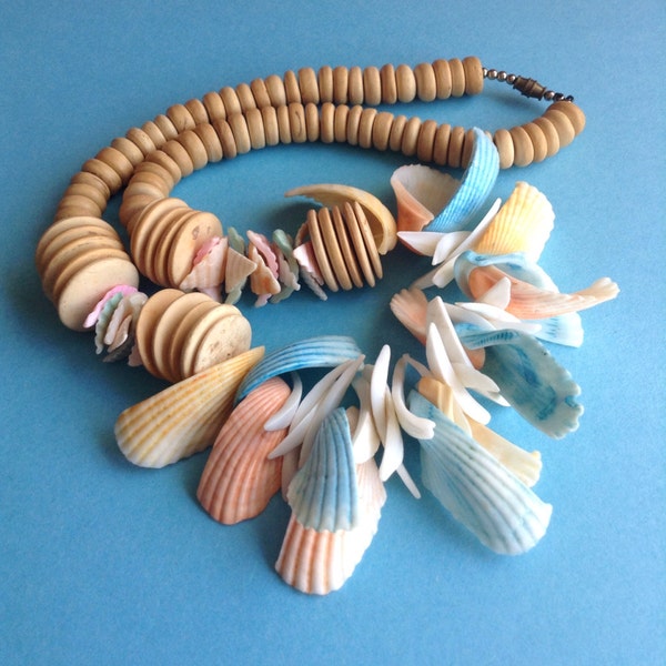 1980's Pastel Colored Shells Necklace, large, pastel colors, spring summer beach, wood discs, shells, original 80's, made in Greece
