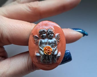 Anillo de ángel querubín barroco, base de anillo ajustable bañada en latón, querubín, kitsch, ostentoso, rococó, hecho a mano en Grecia