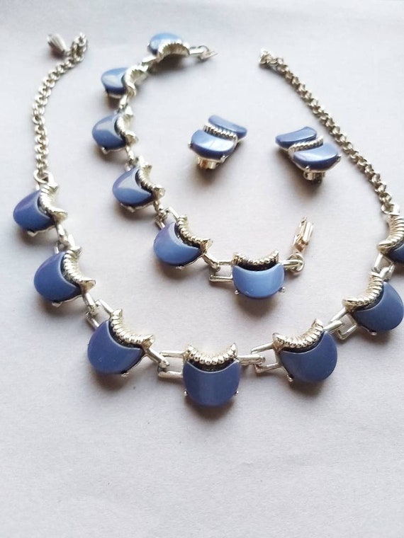 50's Thermoset Earrings Necklace Bracelet set, dem