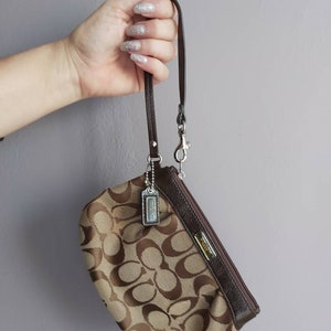 Bolso de mano Coach Brown Signature, clásico, tejido característico, bolso de mano, monedero, tarjetero, tarjetero, funda para teléfono, Grecia