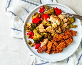 Plant-based One-Pan Meal Program 7-Day Plan Easy Recipes, Shopping List, Nutrition Tracker - Guided Nutrition