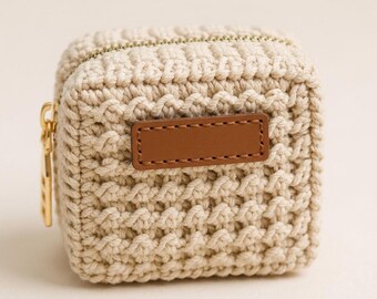 Mini Square Crochet Zipper Pouch Pattern, Textured Box Construction (PDF Download)