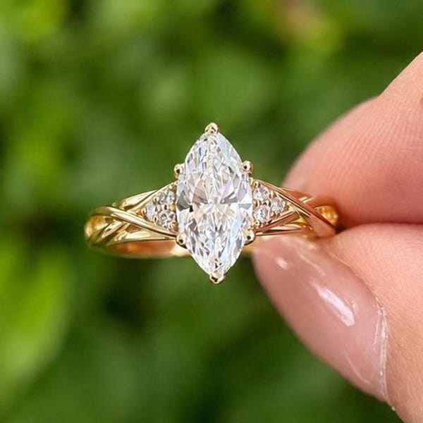 Vintage Marquise Cut Moissanite Engagement Ring Women's Diamond Wedding Ring with Side Stone Delicate Solid Gold Diamond Promise Ring