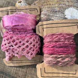 Fibra tinta naturalmente, nastro tinto organicamente, nastro rosa, confezione di nastro e fibra, punto lento tinto a mano, filo di filato tinto botanicamente,