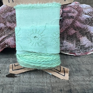 Natürlich gefärbtes grünes Bändchengarn, Baumwollstoffband, grüne Faserpackung, pastellgrüne Wolle, gefärbtes Band, 2 Meter Band 5 Meter Faser
