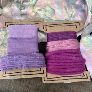 Pflanzengefärbte Bändchen , Baumwolle-Leinenstoff-Band, lila gefärbte Faserpackung, Wolle, Seide, Kaschmirfaser, 6 Meter Band 9 Meter Faser