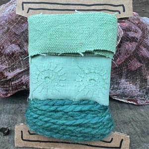 Natürlich gefärbtes grünes Bändchengarn, Baumwoll-Ösenband, grüne Faserpackung, pastellgrüne Wolle, gefärbtes Bändchen, 2 Meter Band, 5 Meter Faser