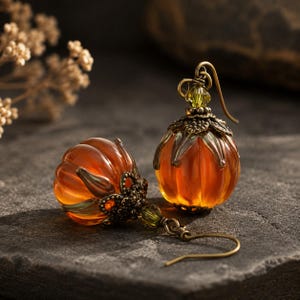 Pumpahängen – Nyckfulla Halloween-smycken, höstberlock