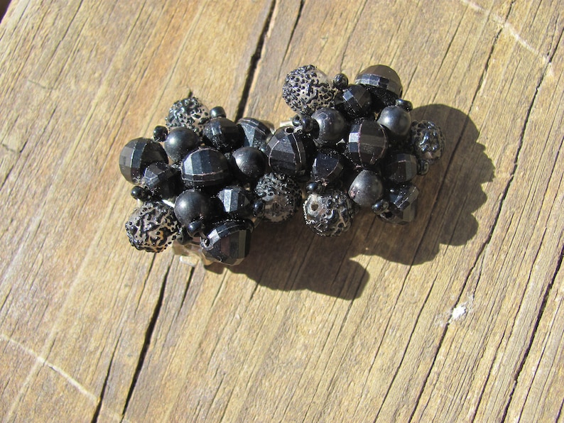 Vintage Mid-Century Earrings FREE SHIPPING in the US-Vintage Black Clip-on Earrings