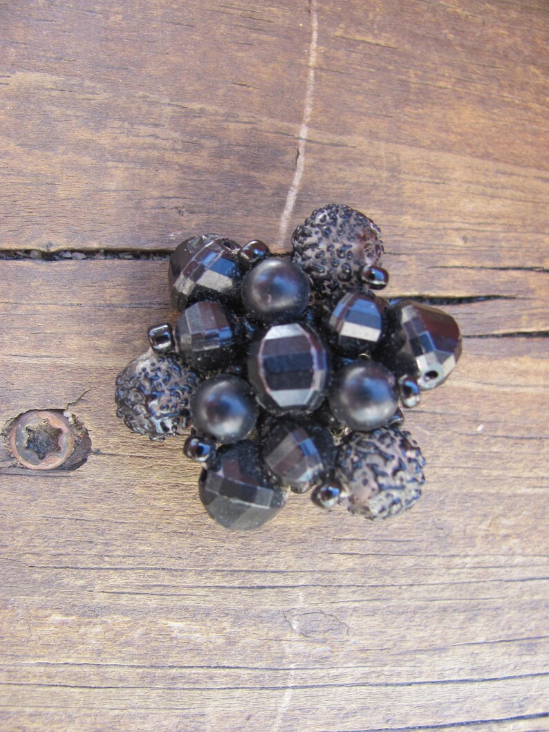 Vintage Mid-Century Earrings FREE SHIPPING in the US-Vintage Black Clip-on Earrings