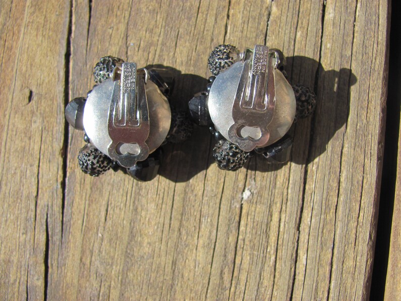 Vintage Mid-Century Earrings FREE SHIPPING in the US-Vintage Black Clip-on Earrings