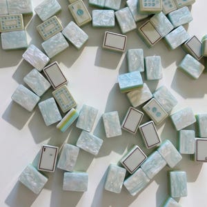 American Mahjong Set – 160 Pearl Aqua Acrylic Tiles – Tropical Ocean Design – Summer Beach Gift image 3