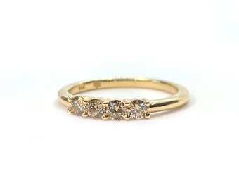 ADEN Champagne diamanten stapelring in 14k goud. Fijne sieraden. Diamanten trouwring. Aangepaste diamanten ring. Jubileumband