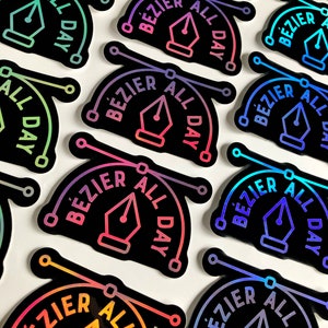 Puede incluir: Una colecci&oacute;n de pegatinas iridiscentes de colores con el texto "Bezier All Day" y un icono de bol&iacute;grafo estilizado. Las pegatinas est&aacute;n dispuestas en fila, con cada pegatina presentando un degradado de color diferente.