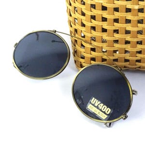 Rare Vintage ARTIFACTS 703 Clip-on Polarized Eyeglasses Oval Black 46 20 Oval Clip on Sunglasses - Etsy main image 4